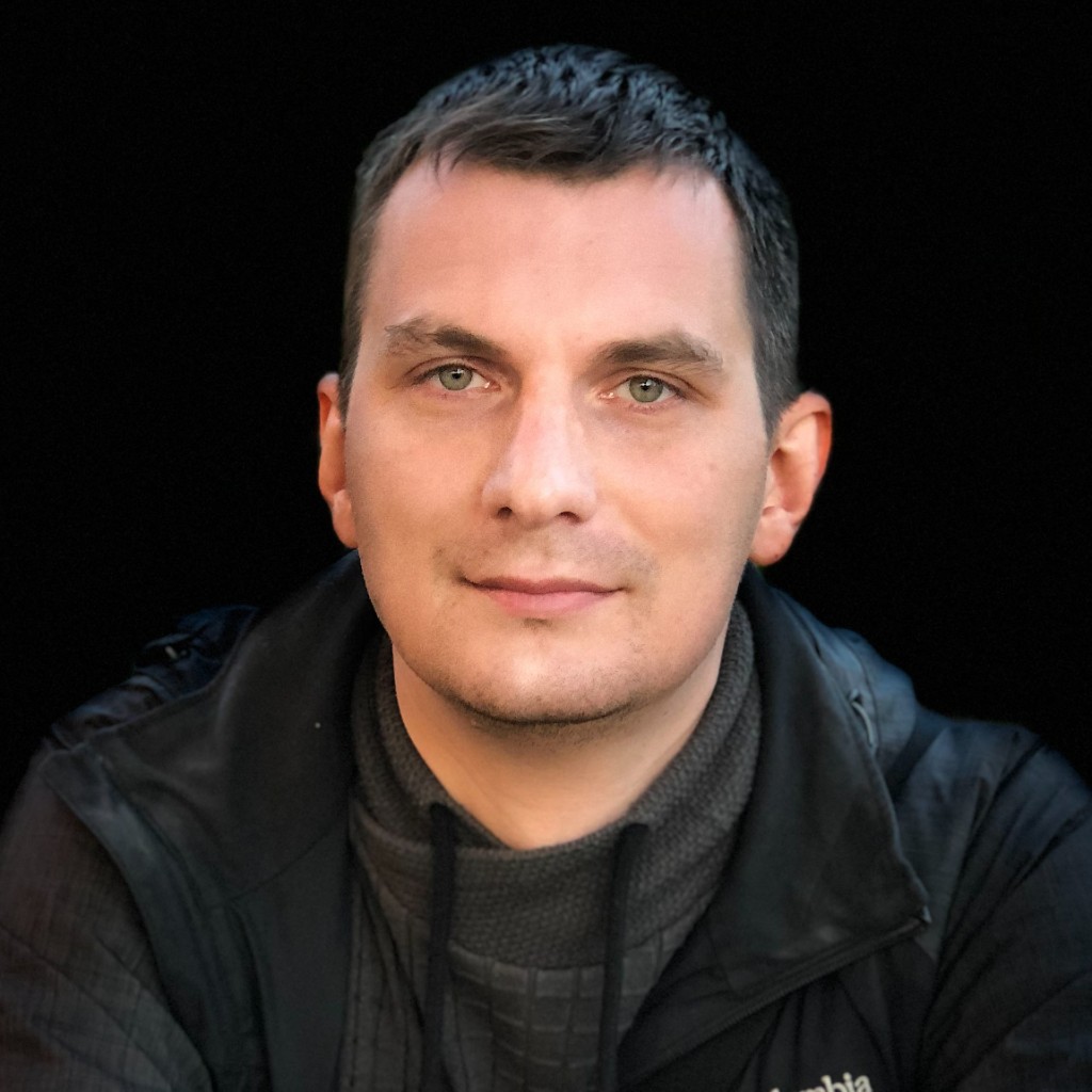 Александр Варзарь